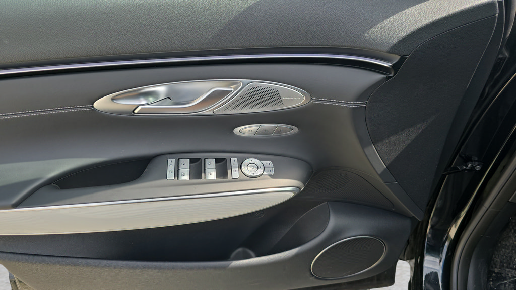 New 2026 Genesis GV70 2.5T Advanced AWD/4WD image 16