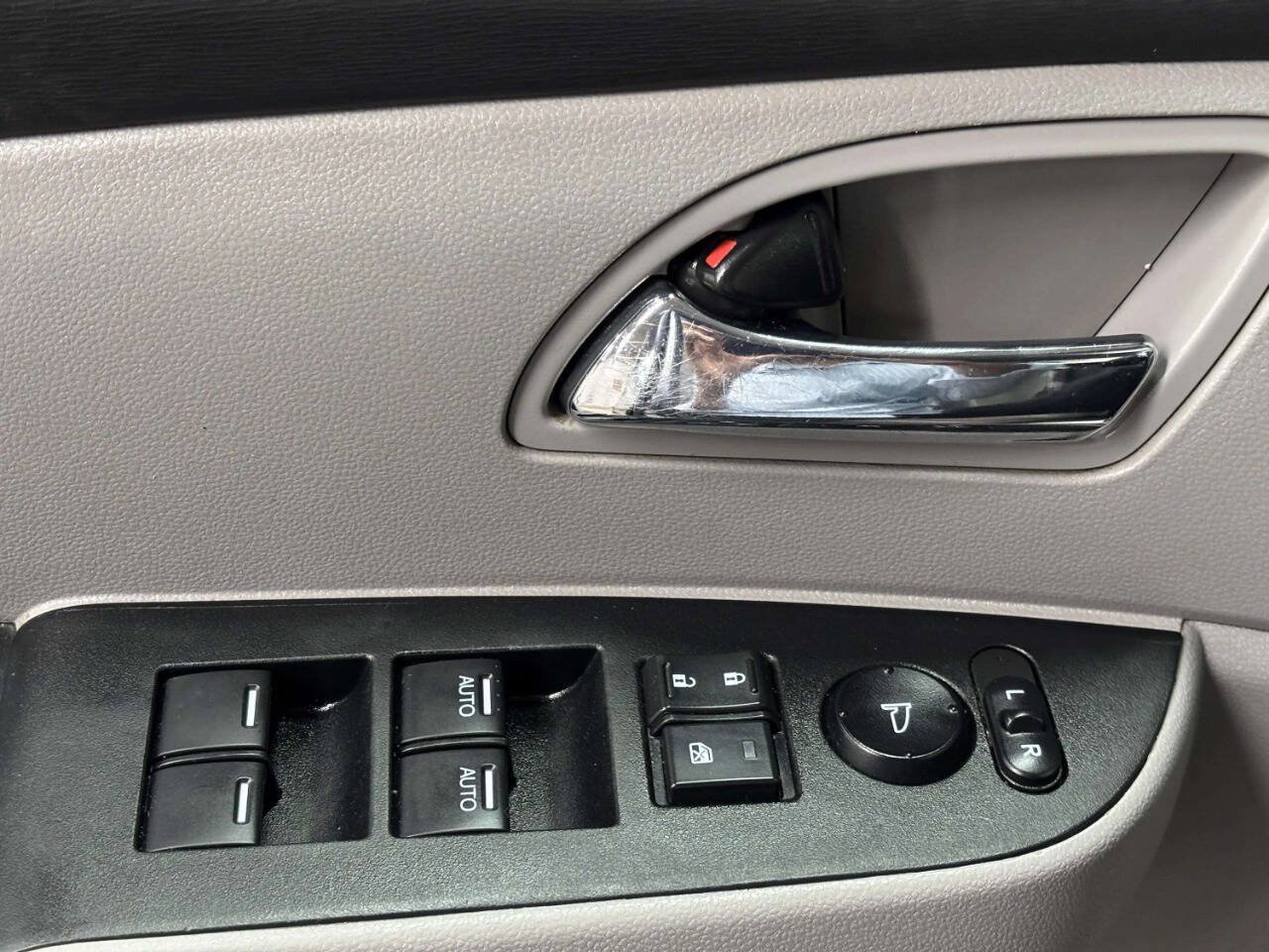 Used 2016 Honda Odyssey SE image 29