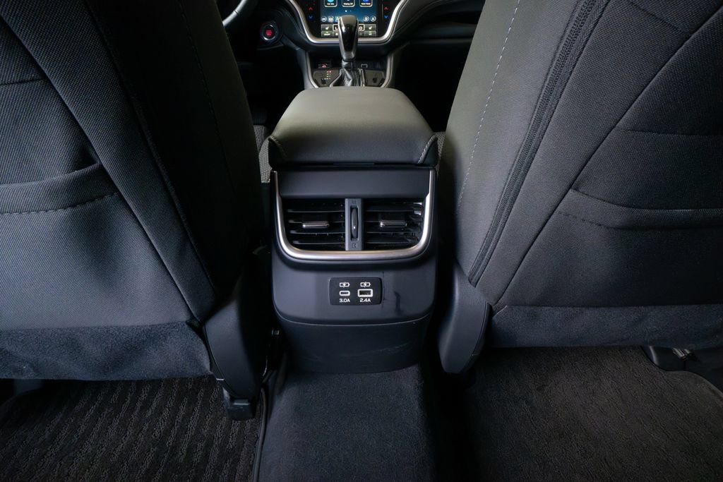 Certified 2025 Subaru Outback Premium AWD/4WD image 18