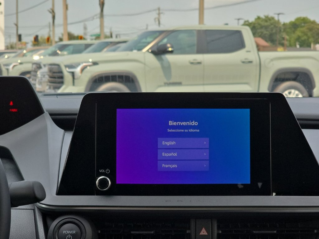 New 2026 Toyota Prius Plug-In Hybrid FWD image 13