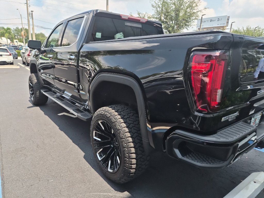 Used 2021 GMC Sierra 1500 Denali AWD/4WD image 3