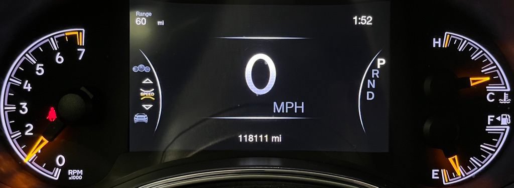 Used 2020 Jeep Grand Cherokee Limited w/ Luxury Group II AWD/4WD image 28