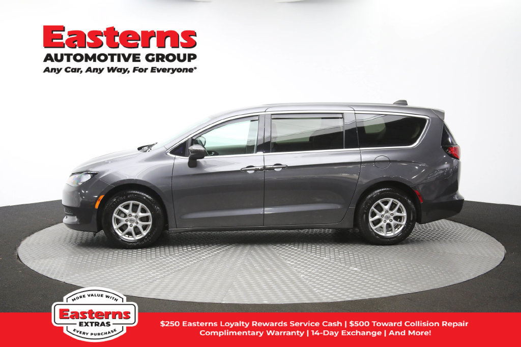 Used 2022 Chrysler Voyager LX FWD image 60