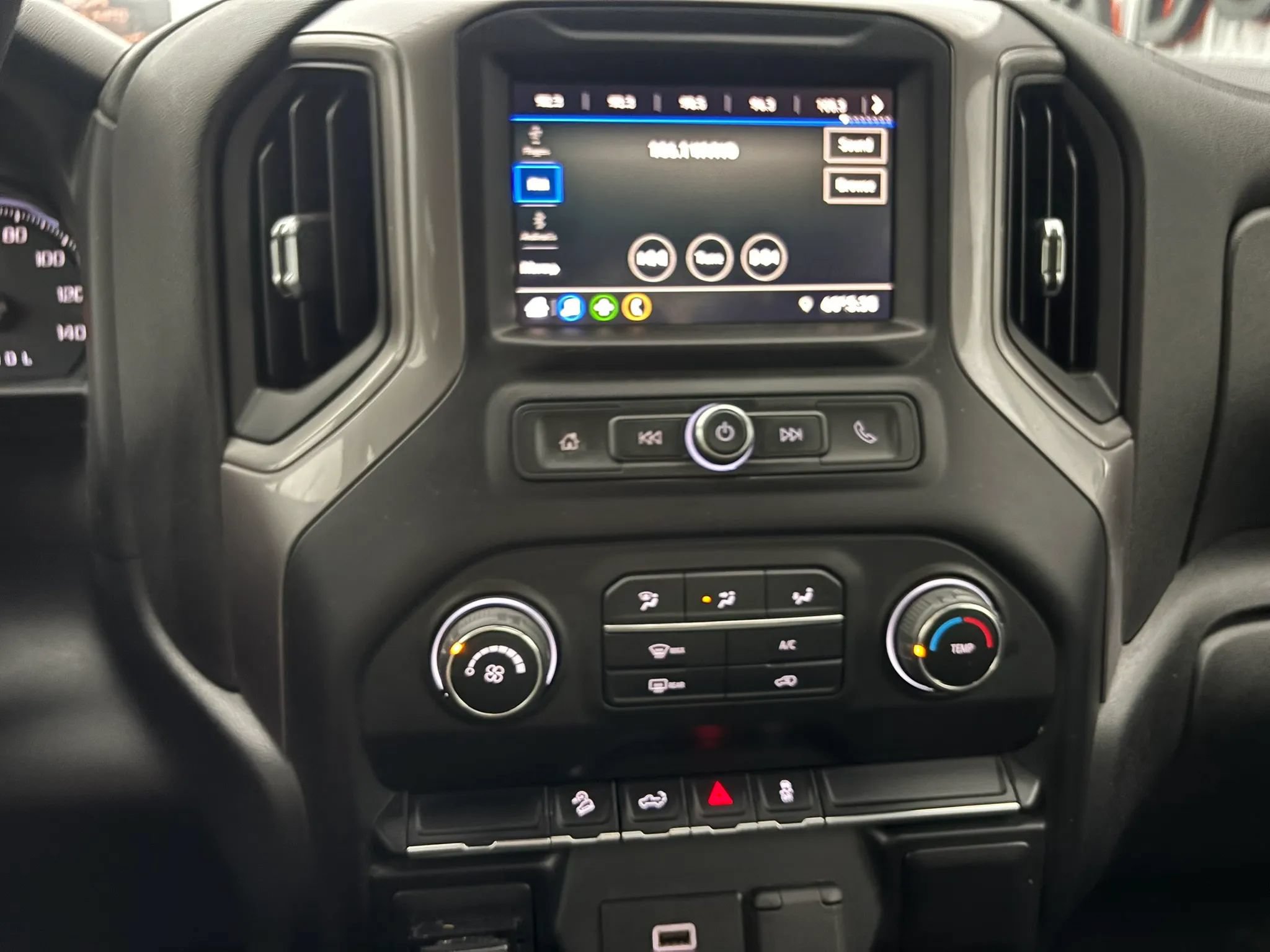 Used 2020 Chevrolet Silverado 1500 Custom Trail Boss w/ Custom Convenience Package AWD/4WD image 25