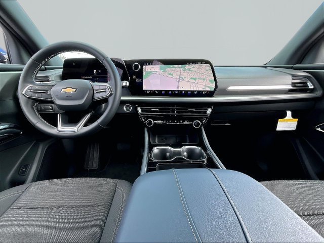 New 2027 Chevrolet Traverse LT FWD image 11
