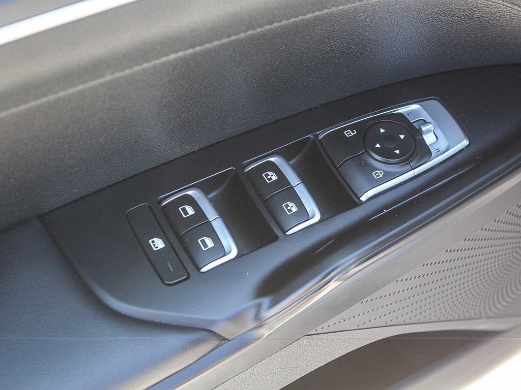Used 2022 Kia K5 GT-Line AWD/4WD image 21