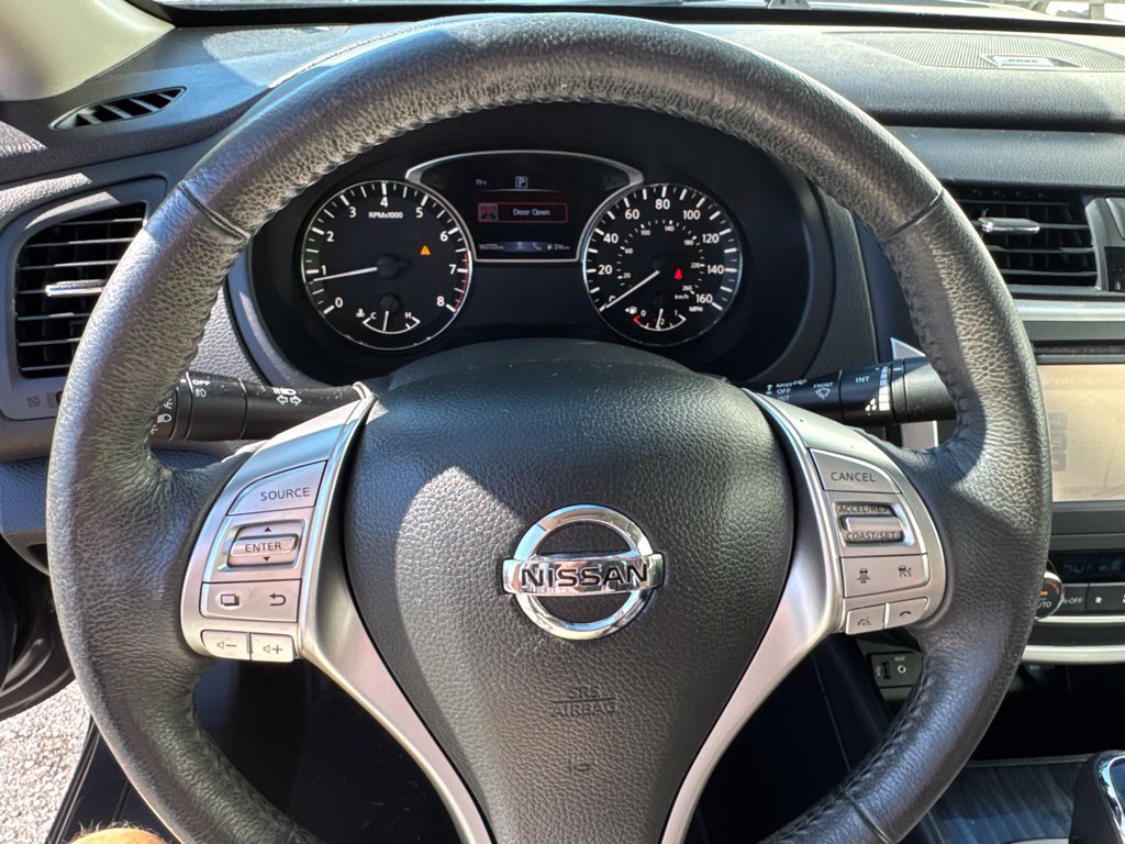 Used 2016 Nissan Altima 2.5 SL w/ 2.5 Technology w/LED Package FWD image 30