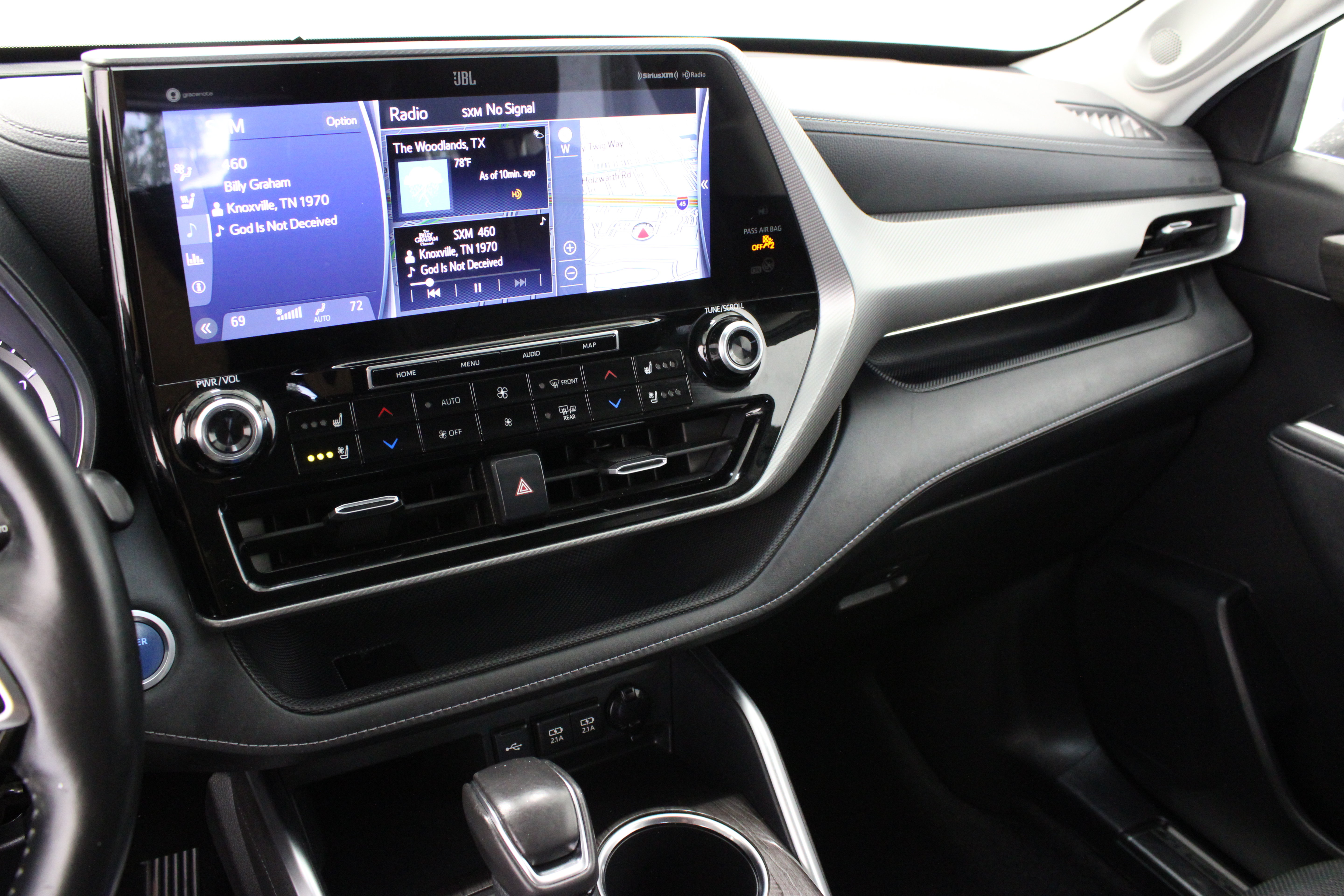 Used 2020 Toyota Highlander Platinum AWD/4WD image 16