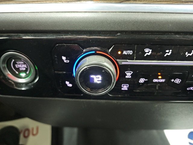 Used 2022 Chevrolet Silverado 1500 LT image 13