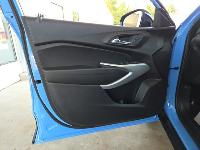 Used 2024 Chevrolet Trax RS w/ Sunroof Package image 85