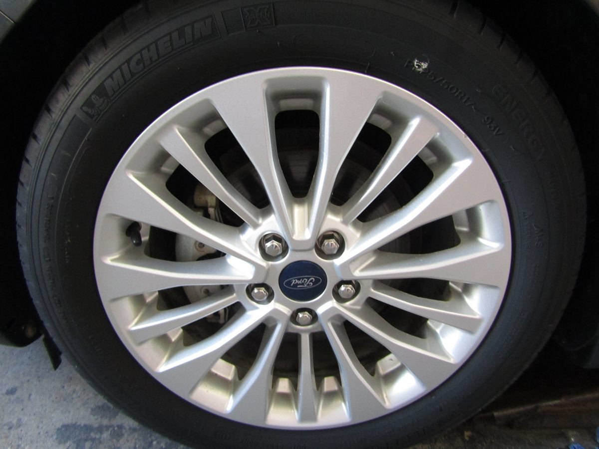 Used 2018 Ford C-MAX SE FWD image 35