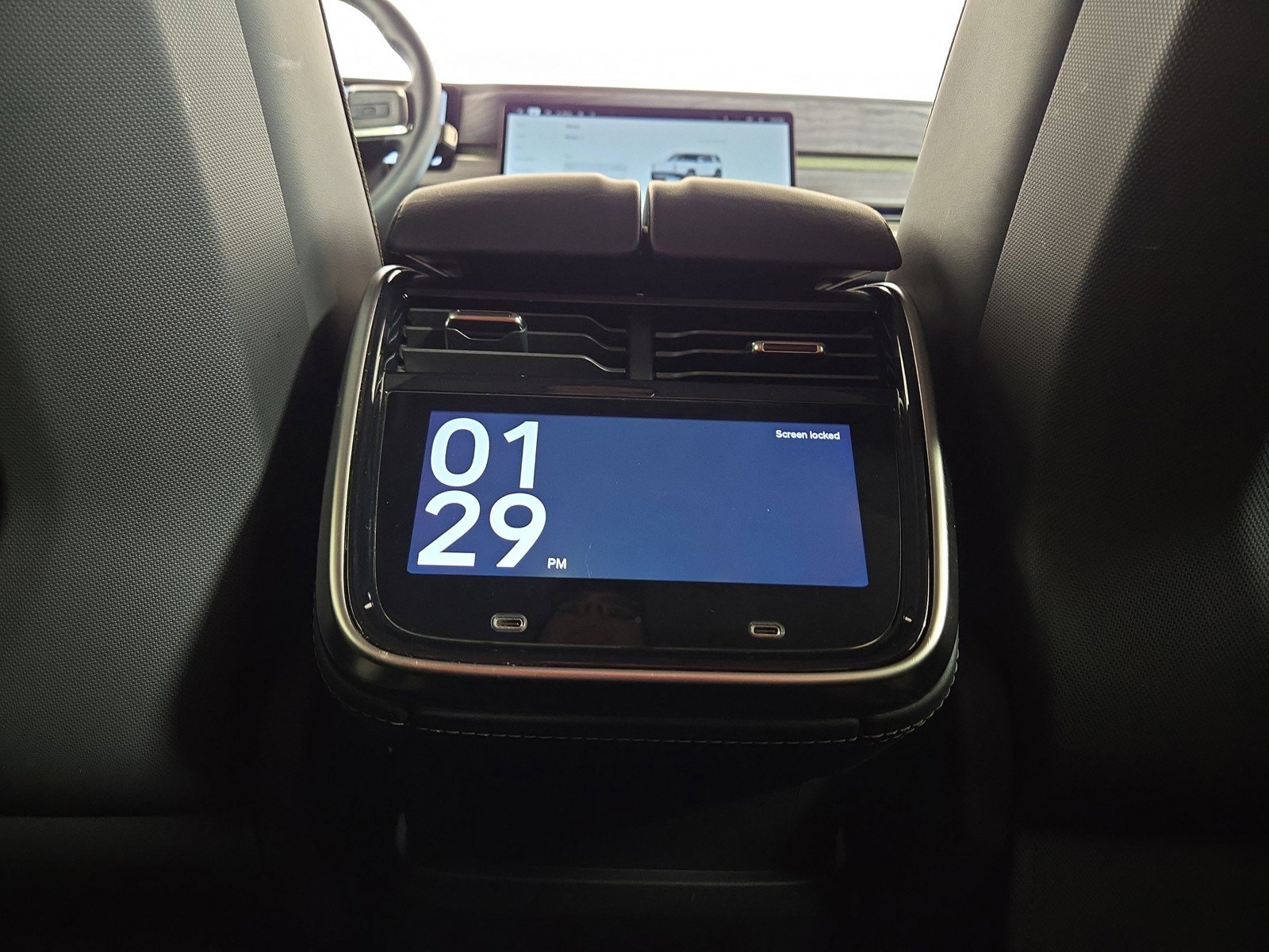 Used 2022 Rivian R1S Launch Edition image 30