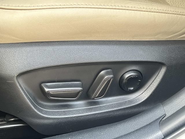 Used 2020 Toyota Avalon Limited w/ Advanced Safety Package FWD image 22