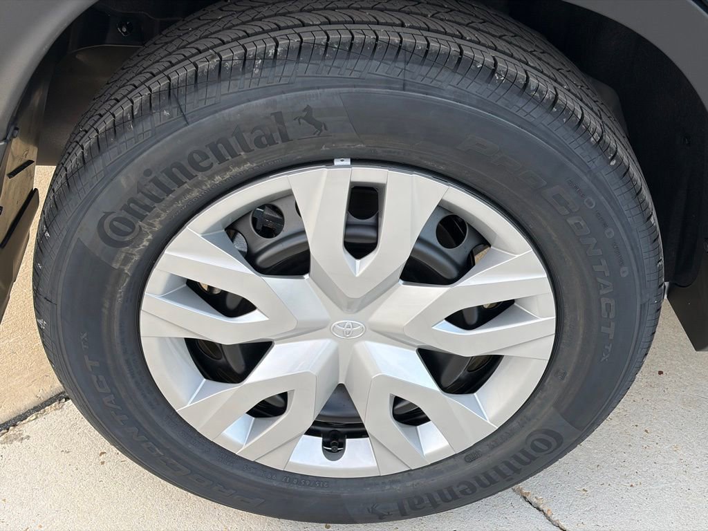 New 2026 Toyota Corolla Cross L image 23