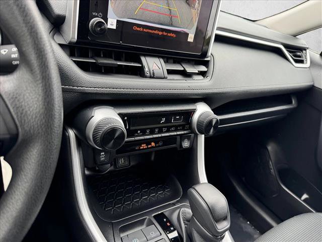 Certified 2025 Toyota RAV4 LE AWD/4WD image 15