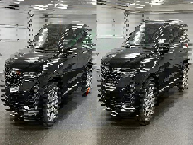 New 2025 Cadillac XT6 Premium Luxury w/ Technology Package