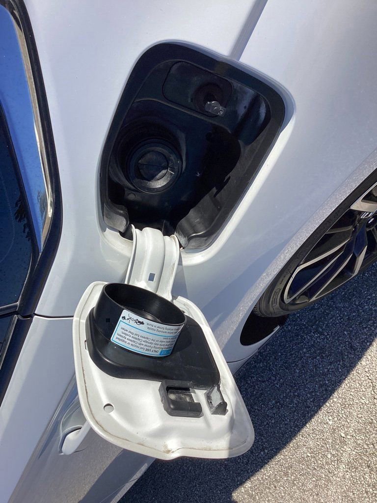 Used 2025 Honda Accord Touring image 12