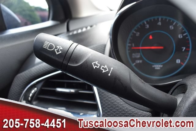 Used 2017 Chevrolet Cruze LT FWD image 27