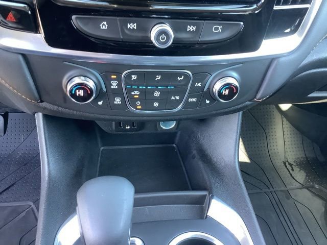 Used 2021 Chevrolet Traverse LT image 31