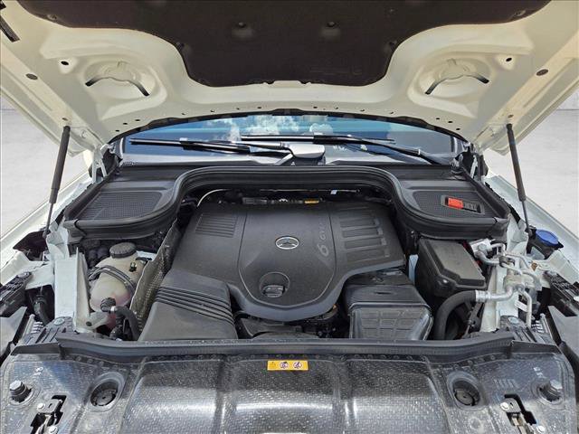 Used 2025 Mercedes-Benz GLS 450 4MATIC image 25