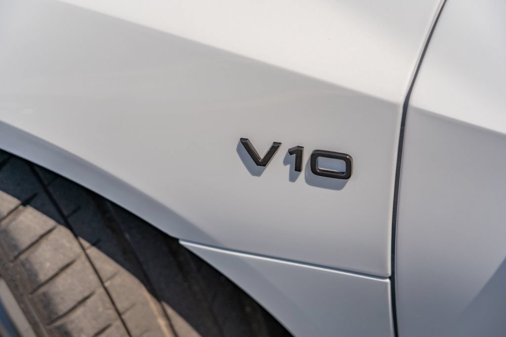 Used 2023 Audi R8 V10 performance RWD image 4