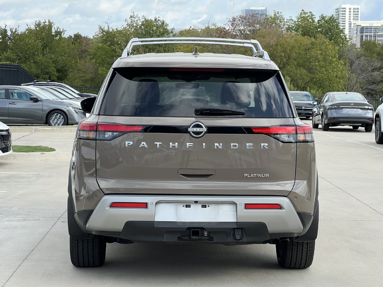 Used 2025 Nissan Pathfinder Platinum w/ Cargo Package FWD image 4