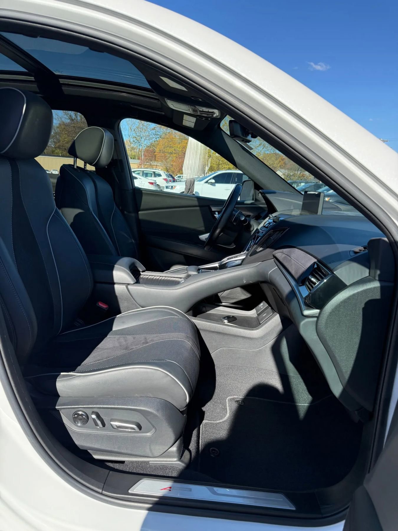 Used 2021 Acura RDX A-Spec image 16