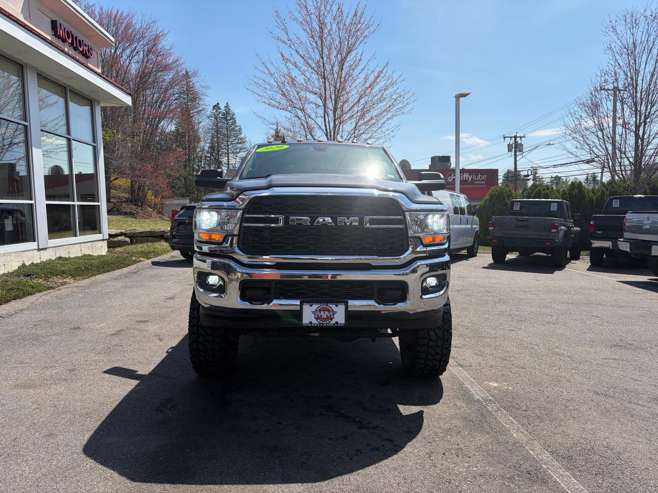 Used 2020 RAM 2500 Tradesman w/ Chrome Appearance Group AWD/4WD image 3