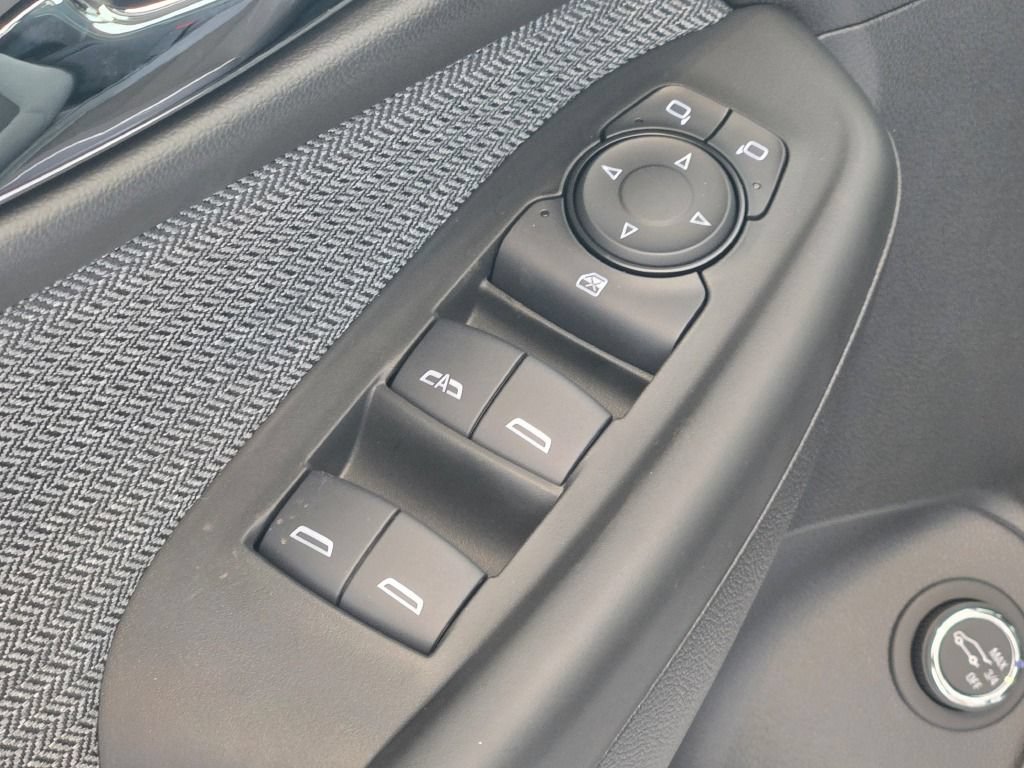 New 2026 Chevrolet TrailBlazer LT w/ Convenience Package FWD image 18