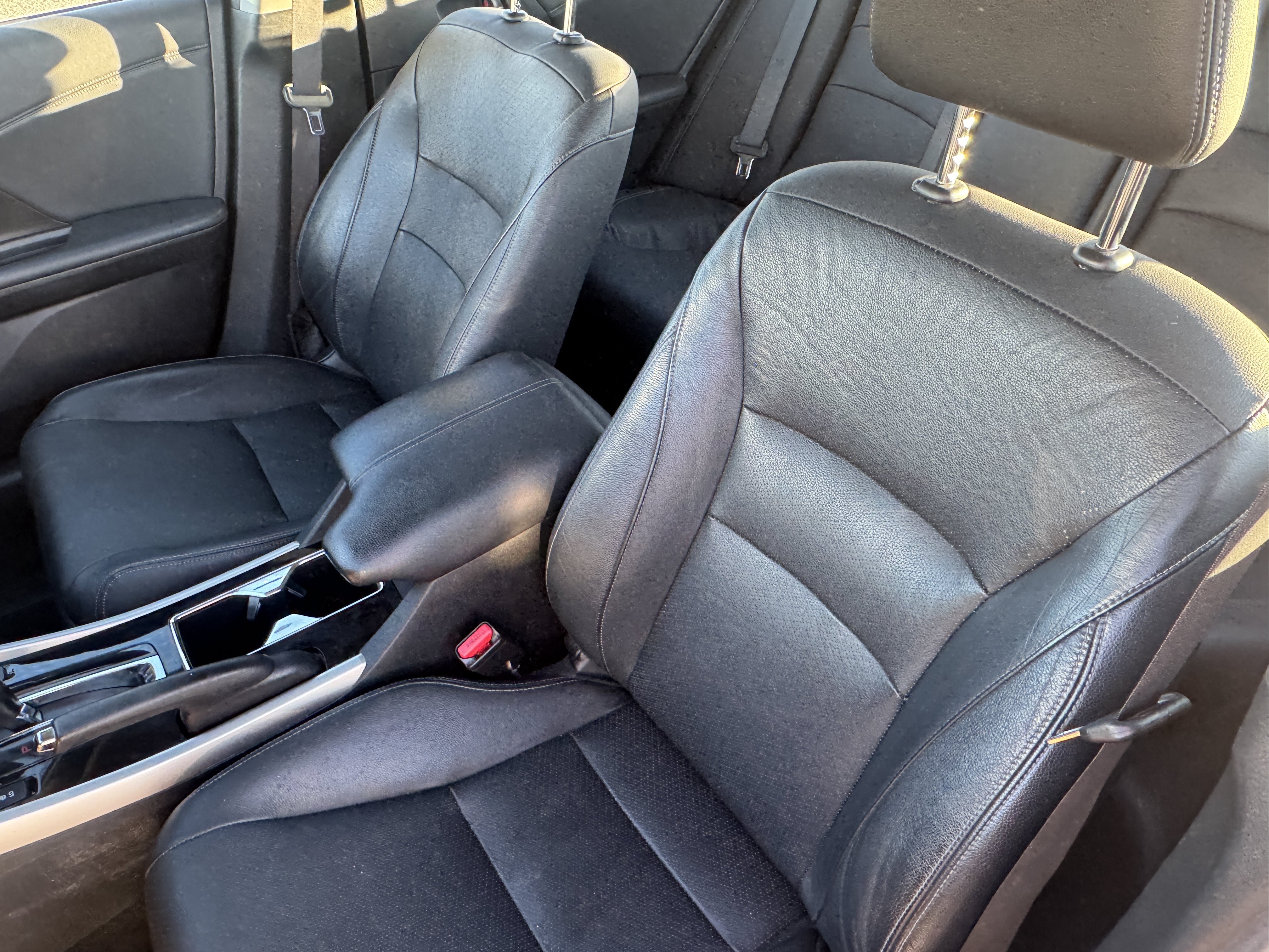 Used 2017 Honda Accord EX-L image 21