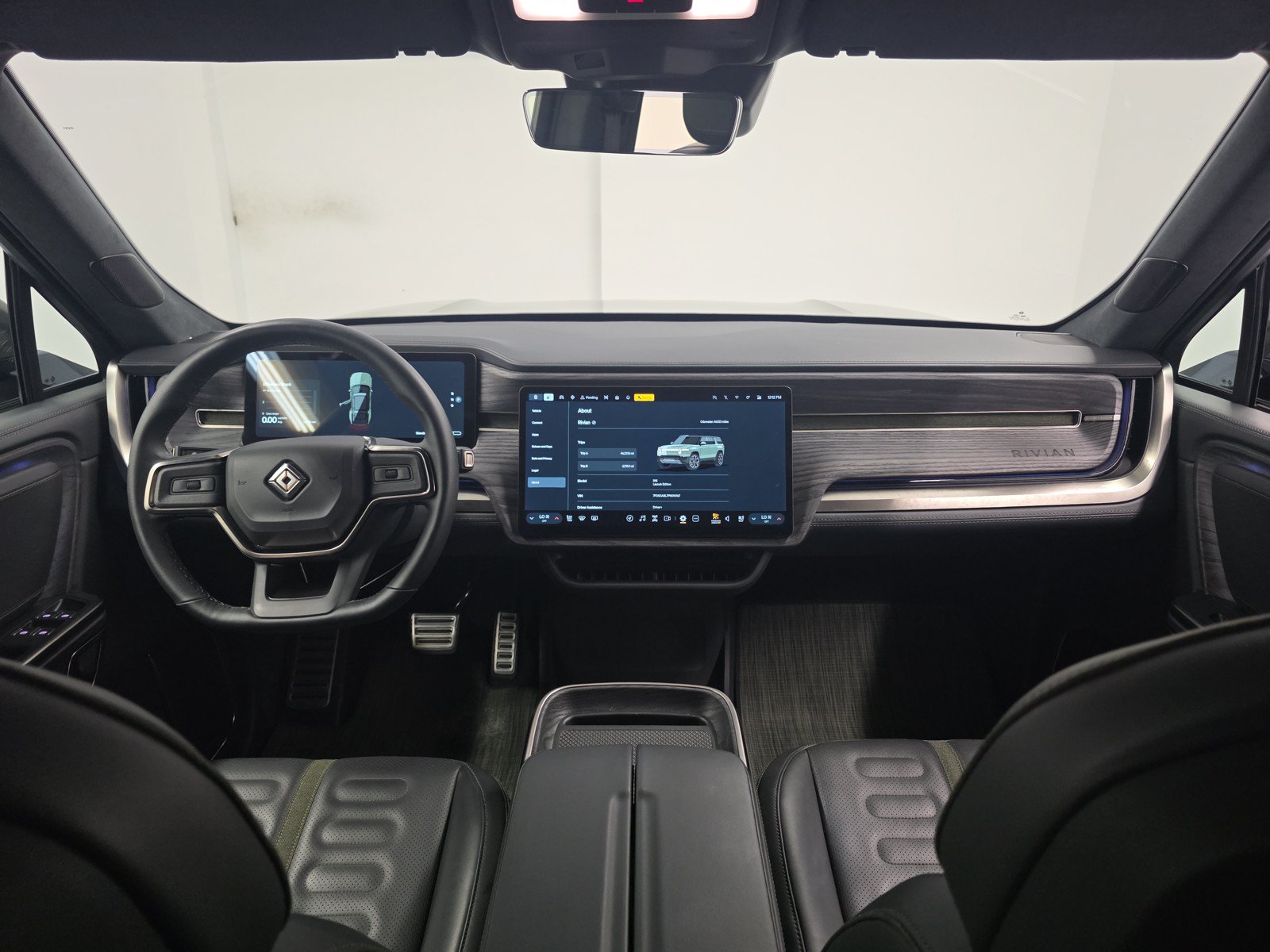Used 2023 Rivian R1S Launch Edition AWD/4WD image 27