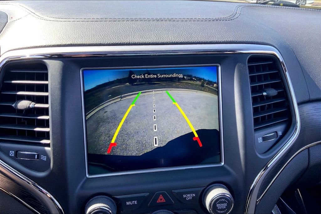 Used 2018 Jeep Grand Cherokee Overland image 15