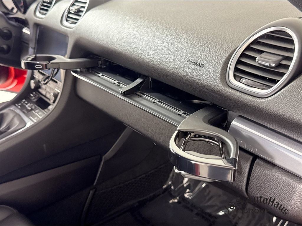Used 2022 Porsche 718 Cayman RWD image 30