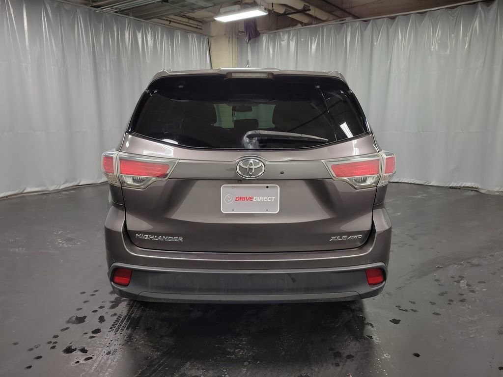 Used 2015 Toyota Highlander XLE image 7