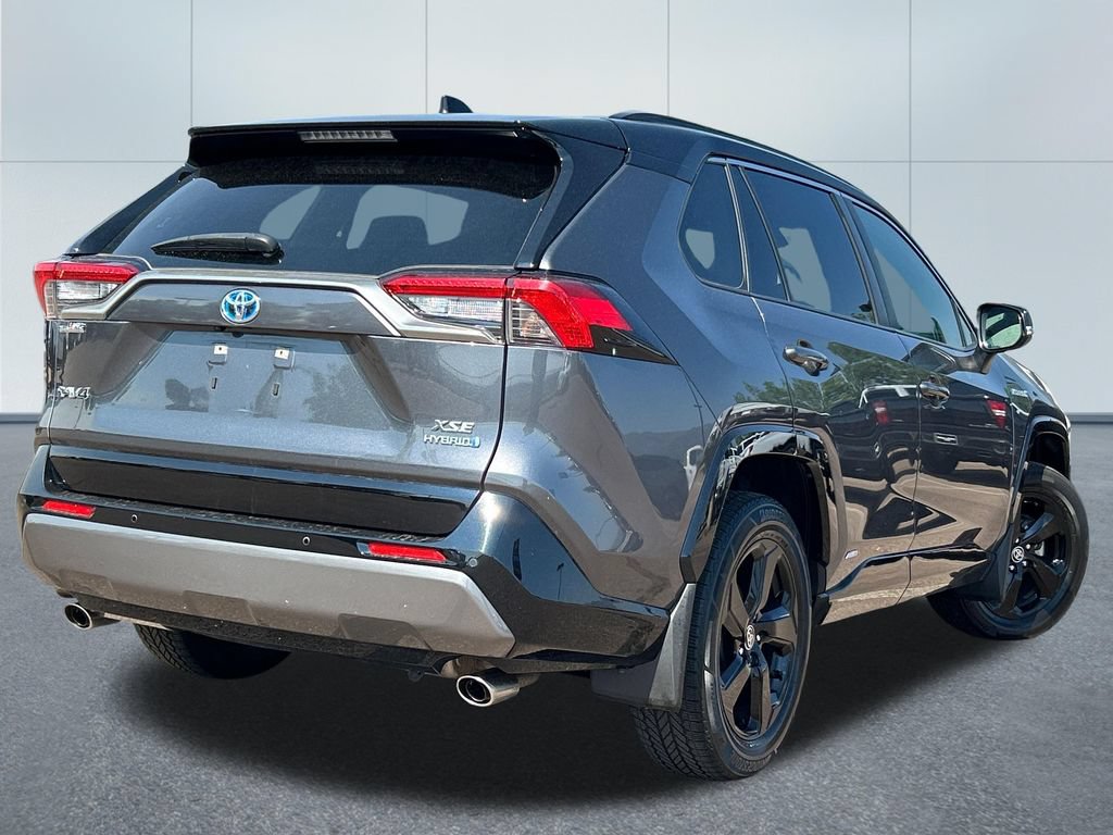 Used 2020 Toyota RAV4 XSE AWD/4WD image 2