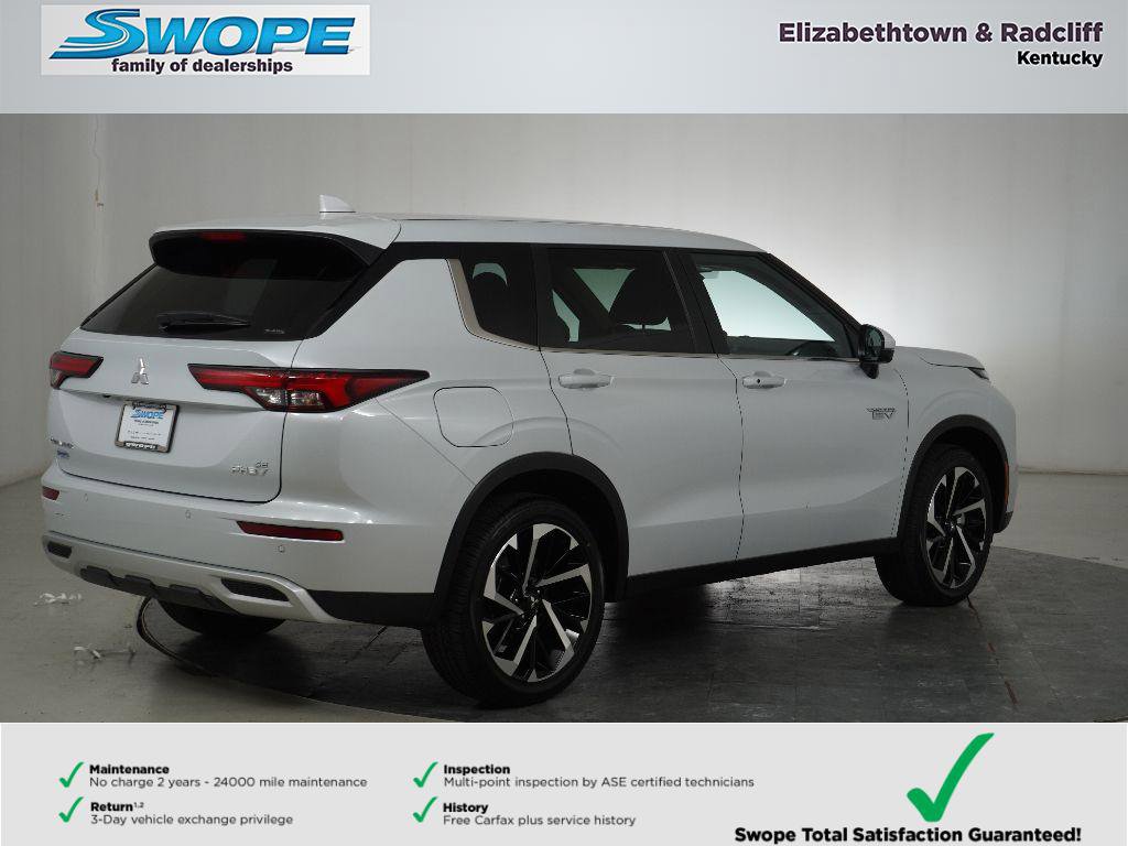 New 2025 Mitsubishi Outlander SE image 3