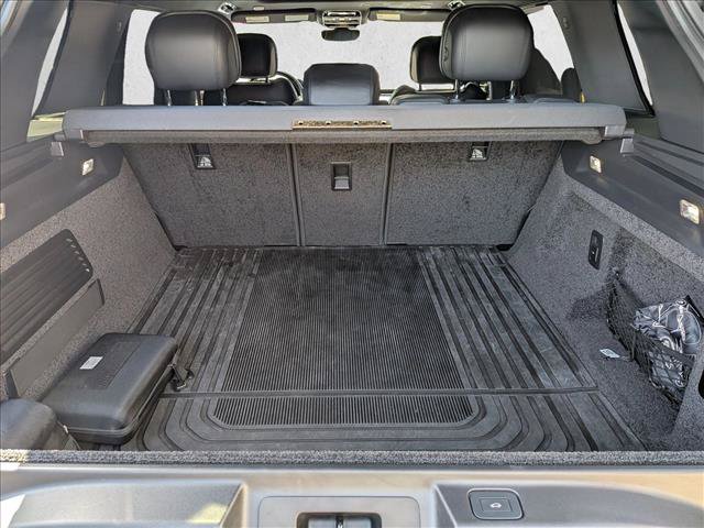 Used 2023 Land Rover Range Rover SE AWD/4WD image 6