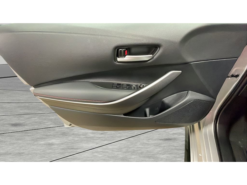 Used 2025 Toyota Corolla SE image 9