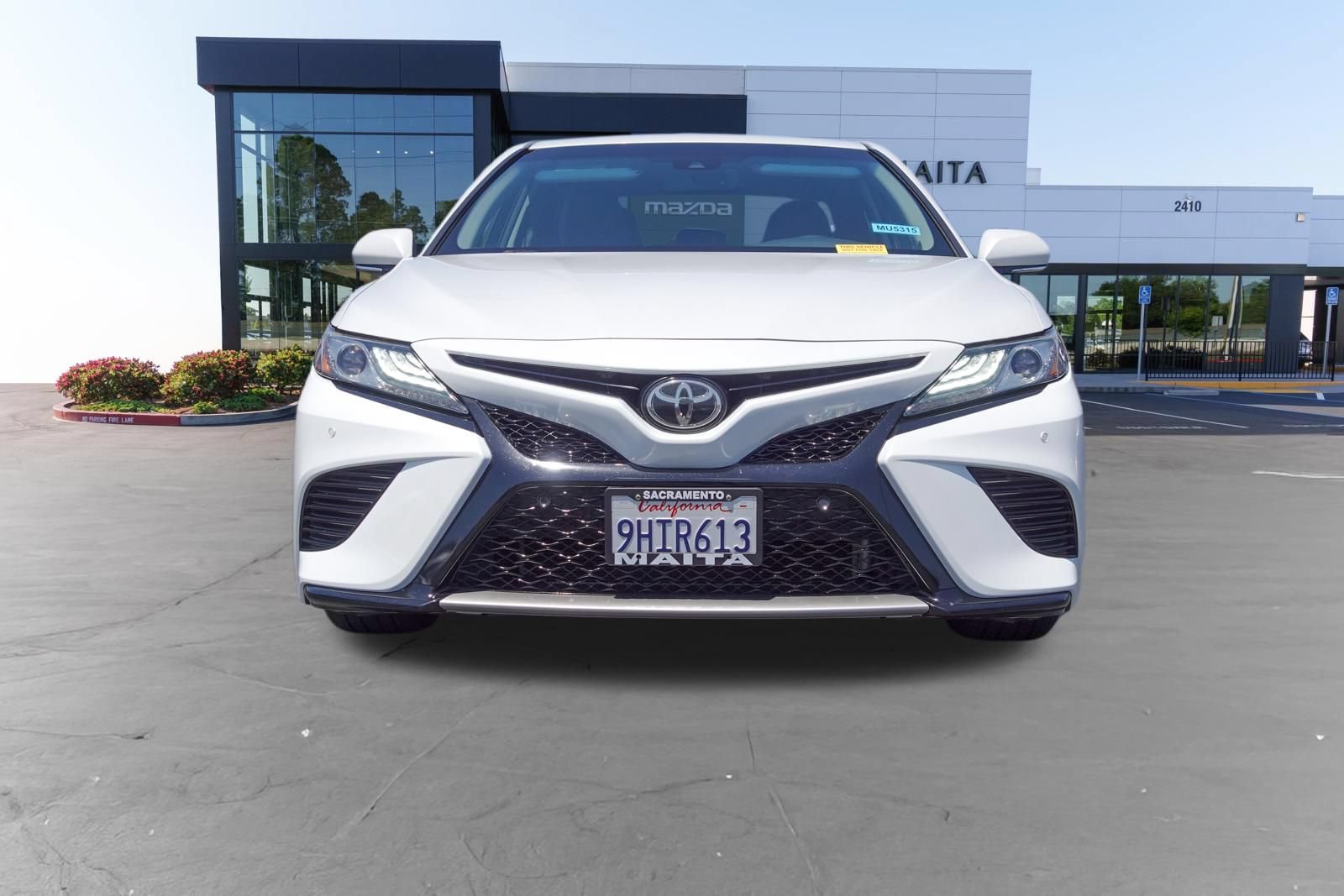 Used 2018 Toyota Camry XSE FWD image 8