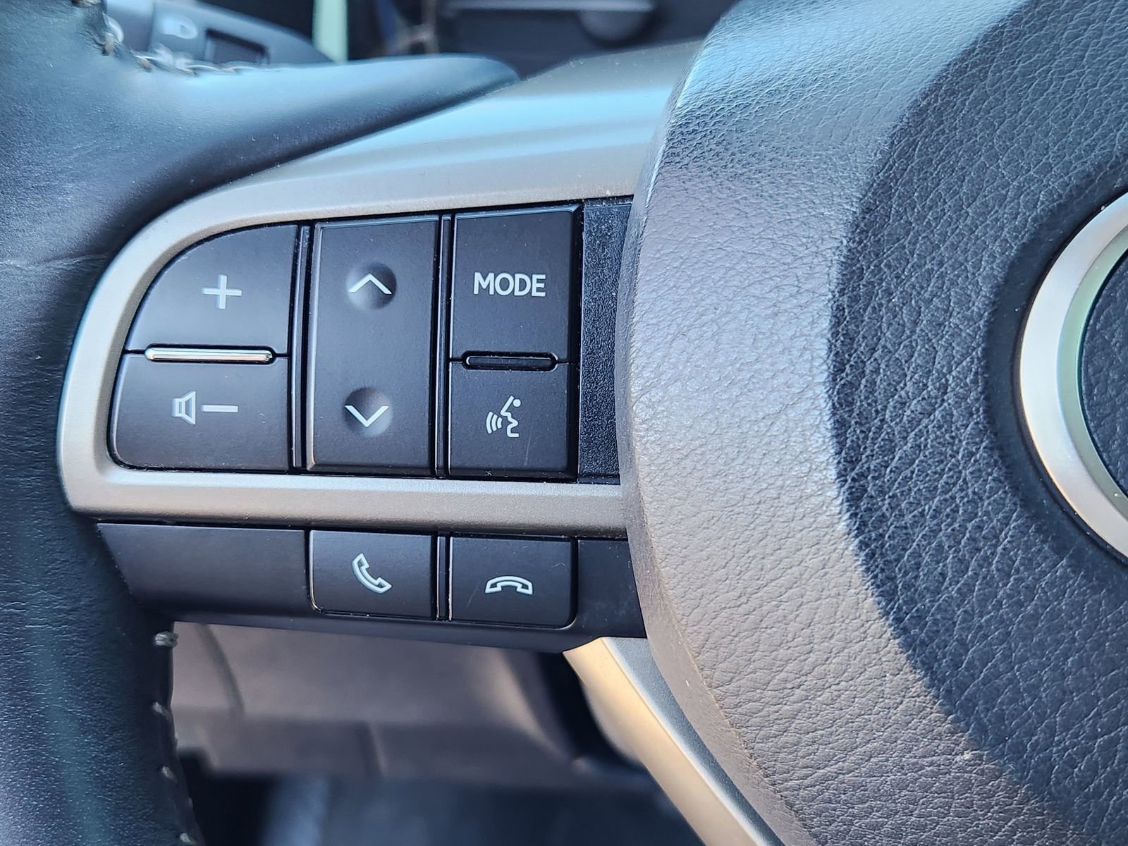 Used 2017 Lexus RX 350 AWD w/ Premium Package image 20