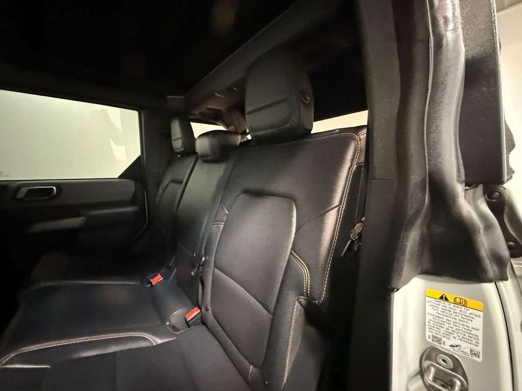 Used 2023 Ford Bronco Badlands image 48