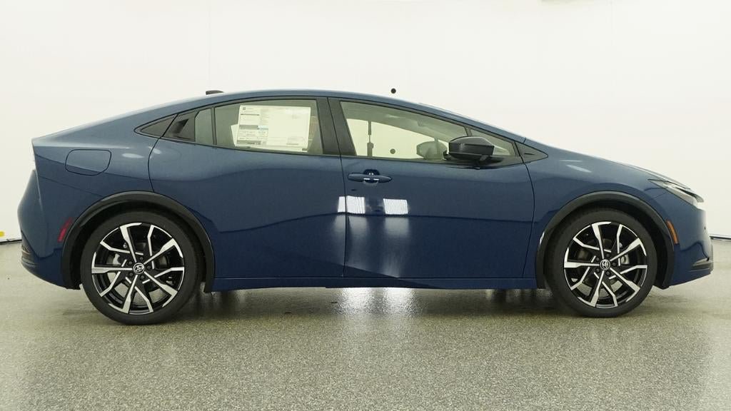 New 2026 Toyota Prius Plug-In Hybrid FWD image 27