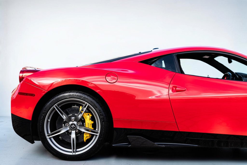 Used 2015 Ferrari 458 Speciale Coupe RWD image 18