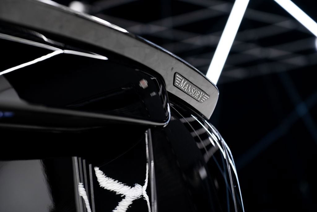 Used 2023 Rolls-Royce Phantom Sedan w/ The Phantom Package image 28