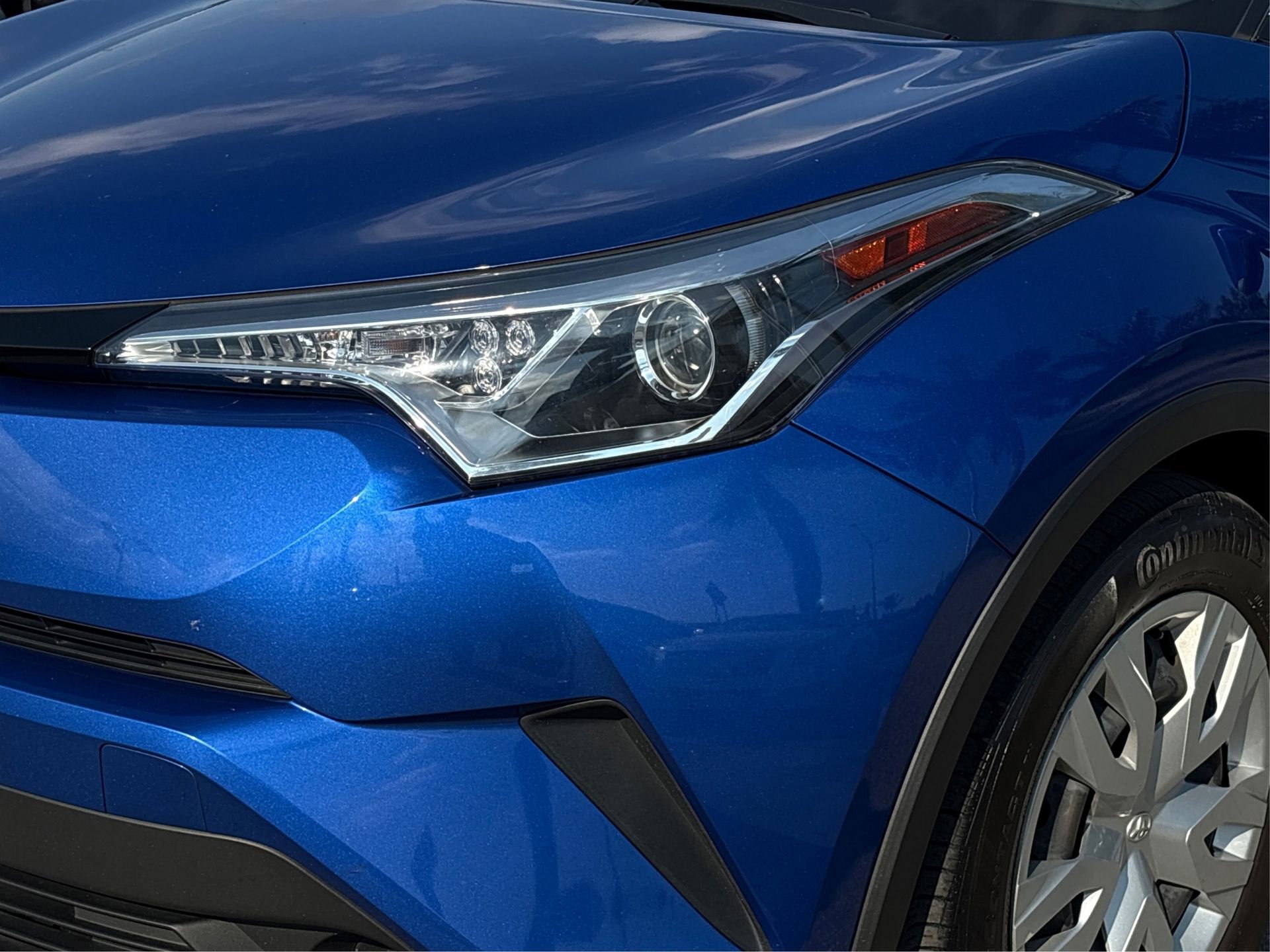 Used 2019 Toyota C-HR Limited image 14