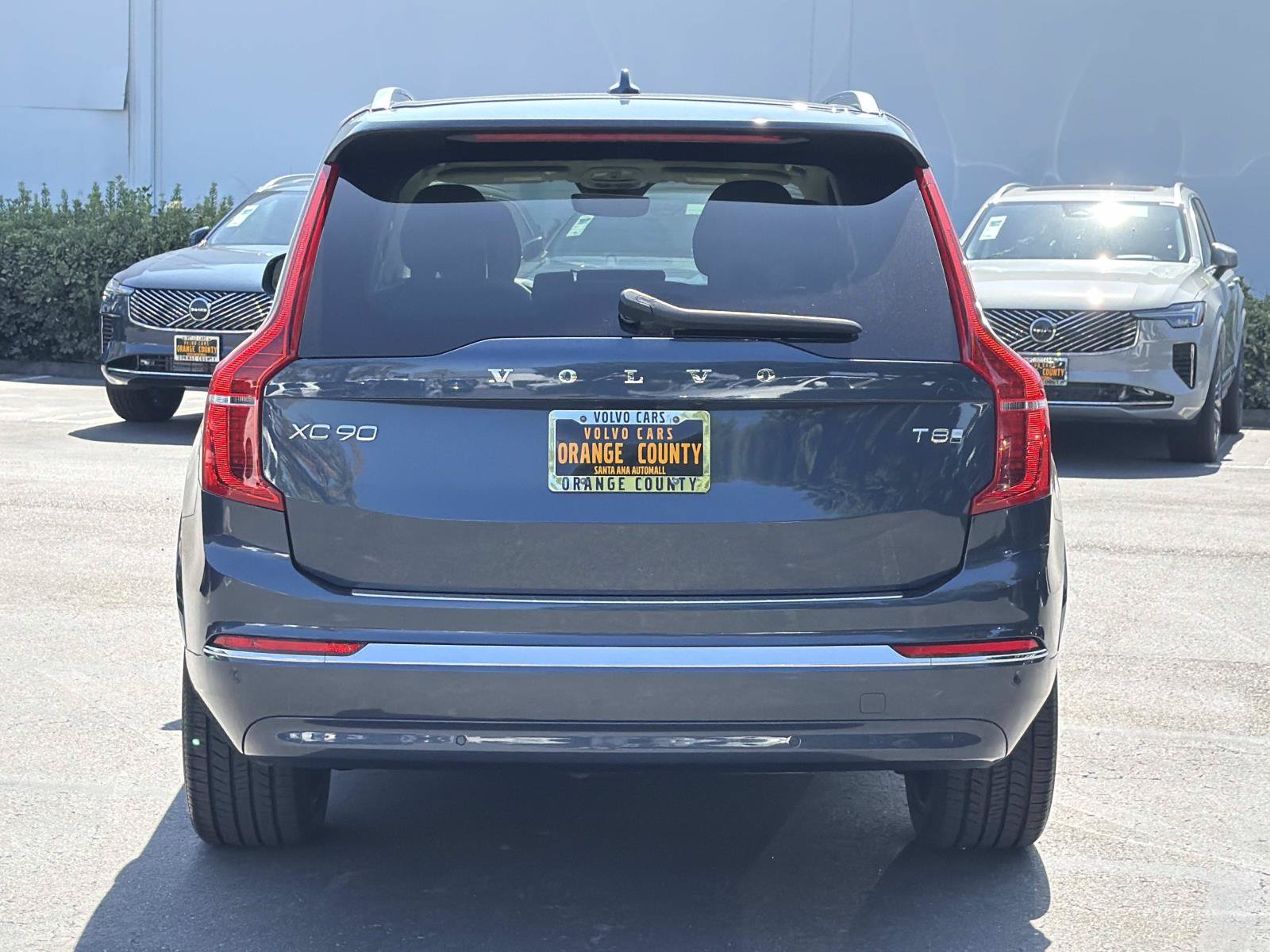 Certified 2025 Volvo XC90 T8 Plus w/ Protection Package Premier AWD/4WD image 6