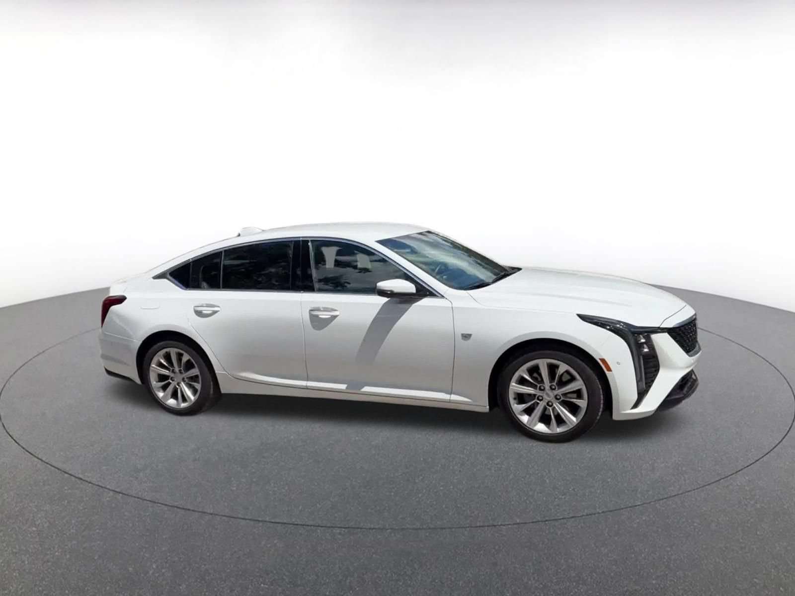 Used 2026 Cadillac CT5 Premium Luxury RWD image 2