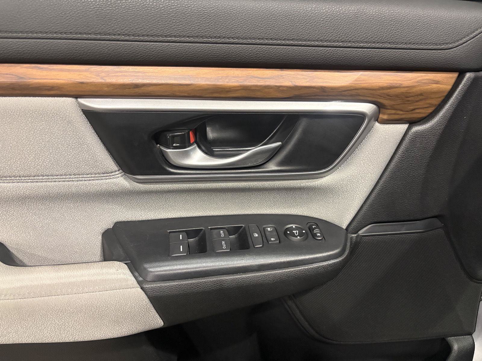 Used 2022 Honda CR-V EX image 11