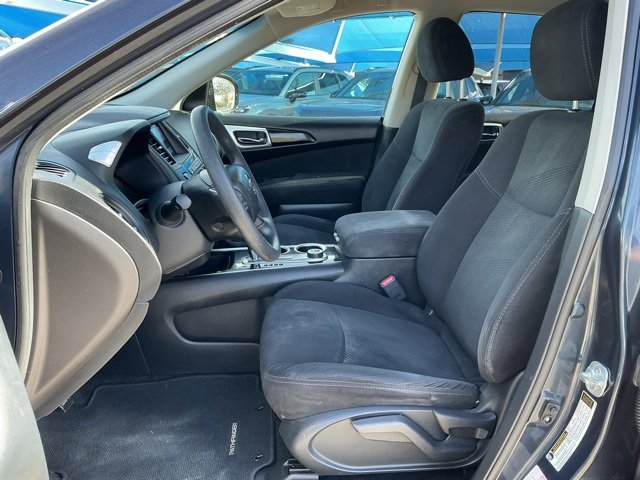 Used 2016 Nissan Pathfinder S image 10