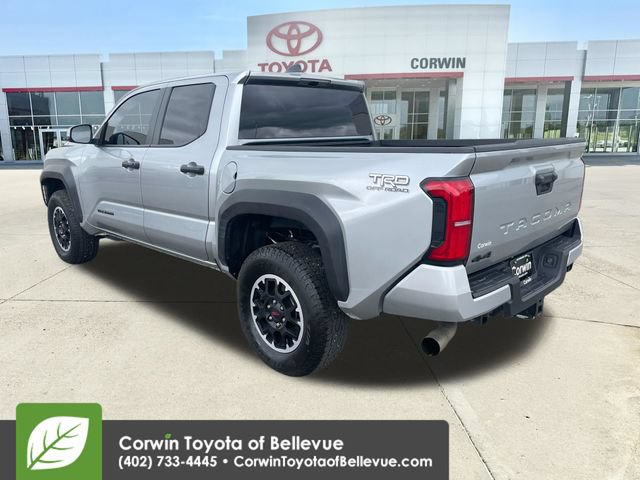 Used 2025 Toyota Tacoma TRD Off-Road AWD/4WD image 5